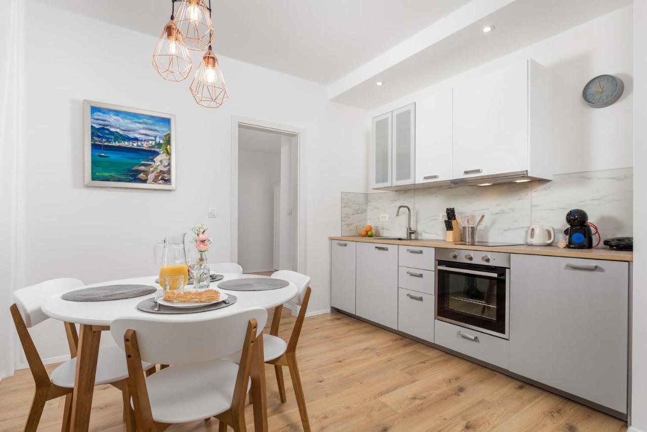 Cozy On Korzo Apartments Rijeka Eksteriør billede